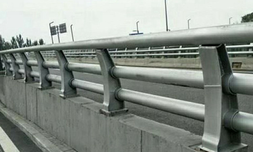 防撞護欄