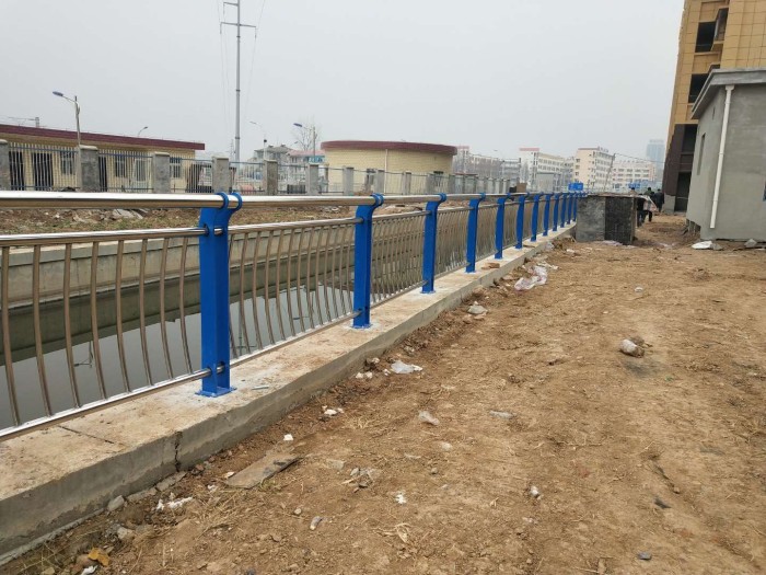 不鏽鋼複（fù）合（hé）管